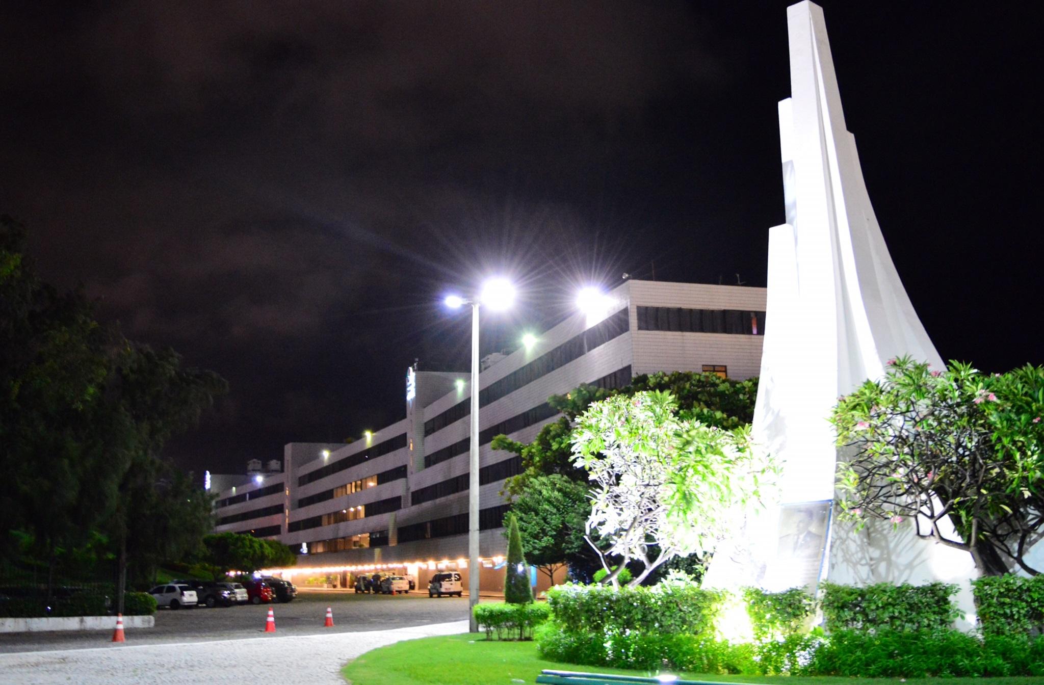 Marina Park Hotel ฟอร์ตาเลซา ภายนอก รูปภาพ The Chulalongkorn University Hospital