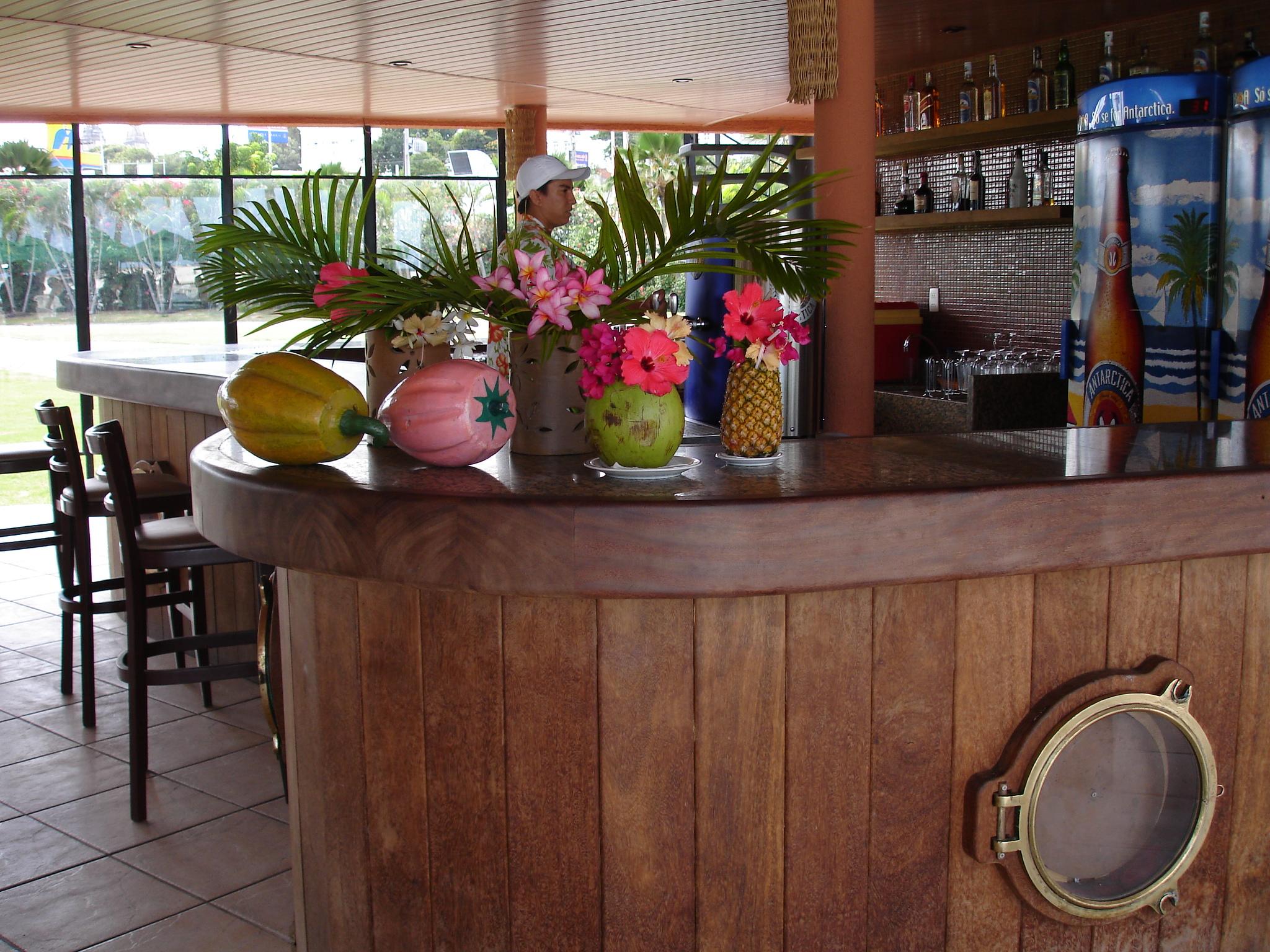 Marina Park Hotel ฟอร์ตาเลซา ภายนอก รูปภาพ A tiki bar in Hawaii